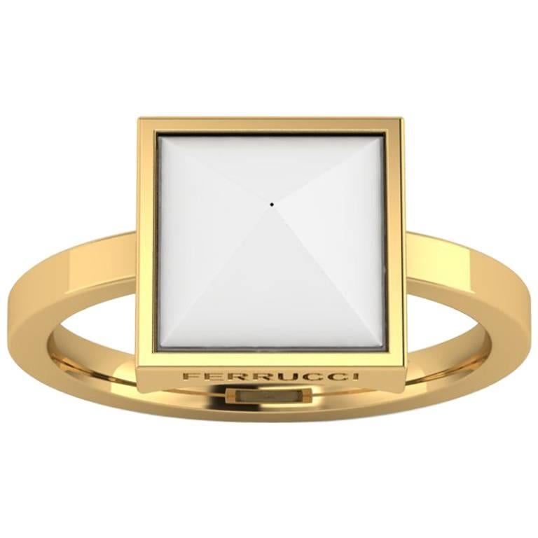 White Agate Pyramid Solitaire 18 Karat Yellow Gold Ring
