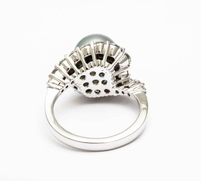 Silver Grey Tahitian Pearl 1.72 carats Diamonds Gold Ring