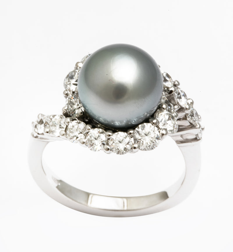 Silver Grey Tahitian Pearl 1.72 carats Diamonds Gold Ring