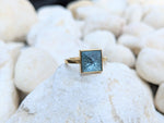 Blue Topaz Pyramid 18k yellow gold ring
