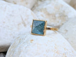 Blue Topaz Pyramid 18k yellow gold ring